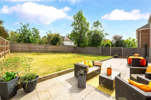 Amberley Close, Send, GU23, photo 3