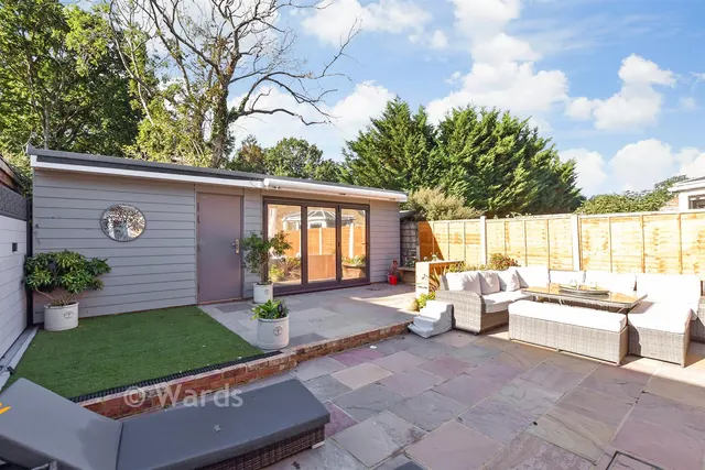 Stanley Close, Staplehurst, TN12, photo 2