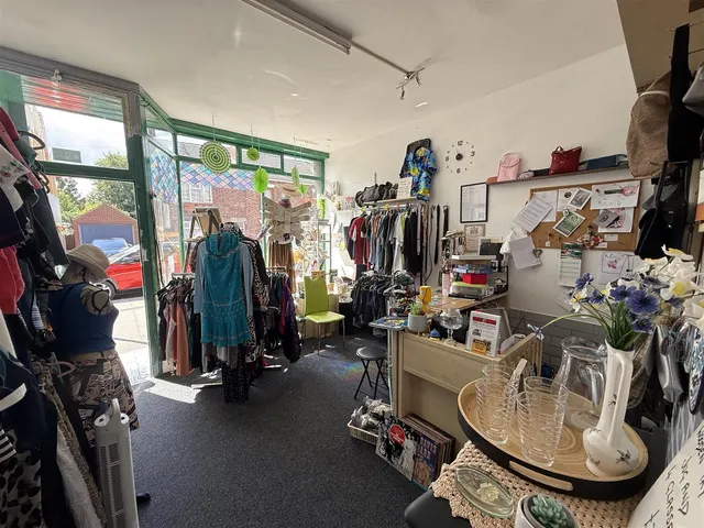 Bearwood Hill Road, Burton-On-Trent, DE15, photo 2