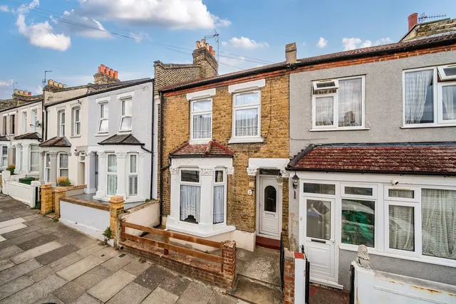 Parkdale Road, SE18, photo 1