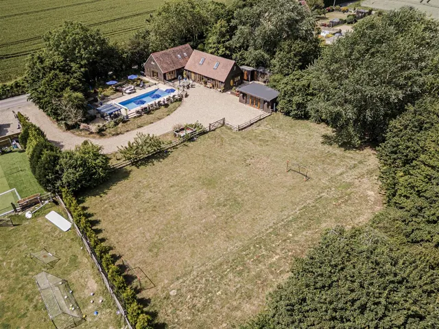 Grinsell Hill, Minster, Ramsgate, Kent, CT12 5DP, photo 1