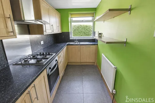 Photo 2 — Beechwood Avenue, Bradford BD6 3AN