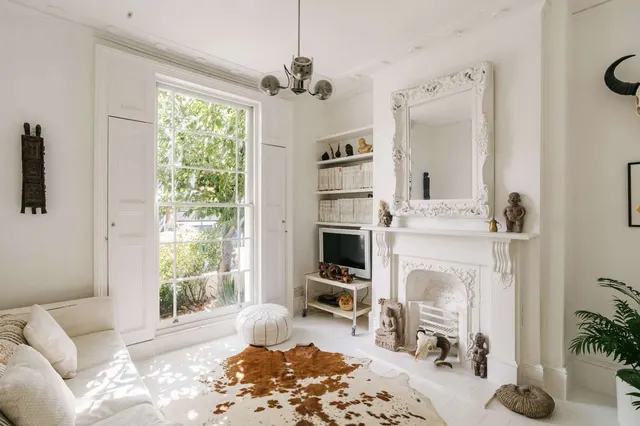 Photo 2 — Brownlow Road, London, E8 4NS