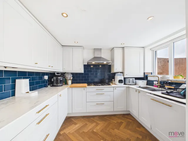 Photo 3 — Queens Retreat, Cheltenham, GL51 8NT