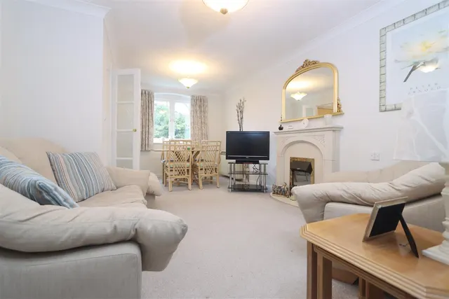 Photo 2 — Worcester Road, Hagley, Stourbridge