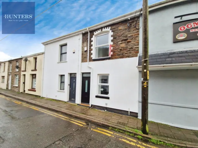 High Street, Ogmore Vale, Bridgend, CF32 7AD, photo 1