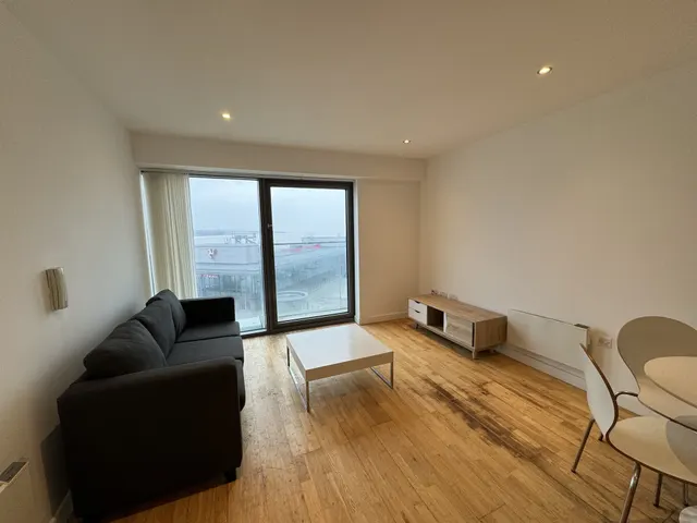 Alexandra Tower, L3, photo 1