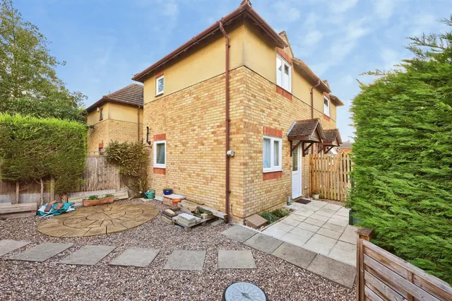 Lime Tree Close, Yaxley, PE7, photo 1
