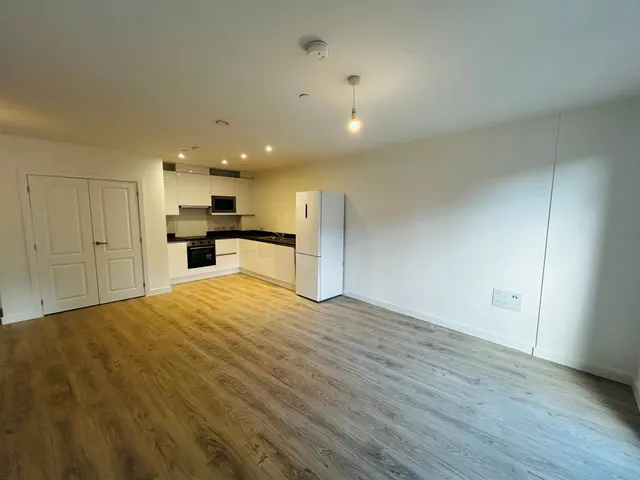 Griffiths Close, Birmingham, B12, photo 3