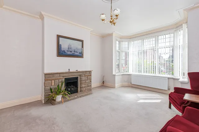 Photo 2 — Strathmore Avenue, Hull, HU6 7HL