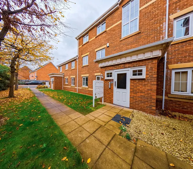 Scott Street, Tipton, DY4 7AG, photo 1