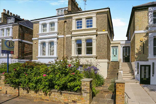 Hungerford Road, London, photo 1