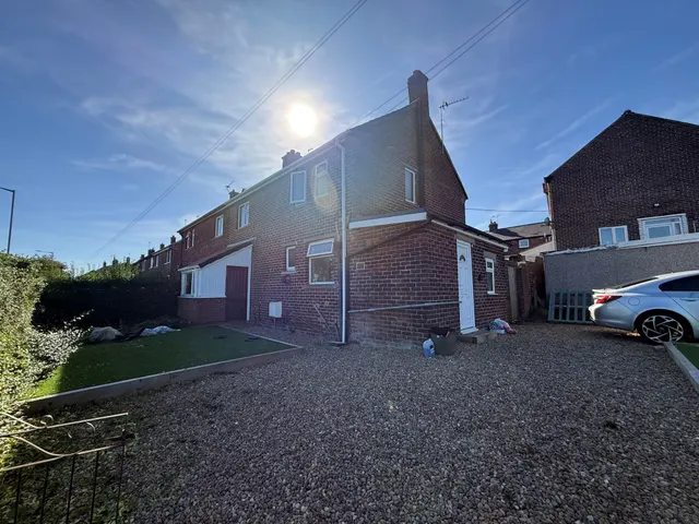 Monkwood Road, Rawmarsh, S62, photo 1