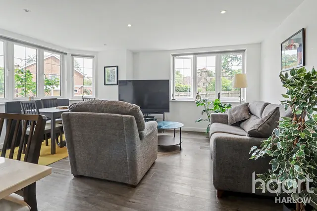 Hobbs Cross Road, Harlow, CM17, photo 2
