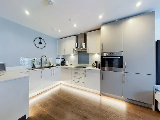 Photo 2 — Harland Court, Bury St Edmunds, IP32