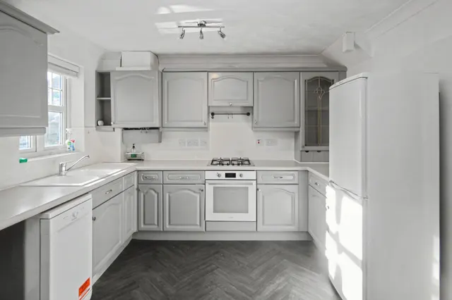 Waltersgreen Crescent, Golborne, WA3, photo 2