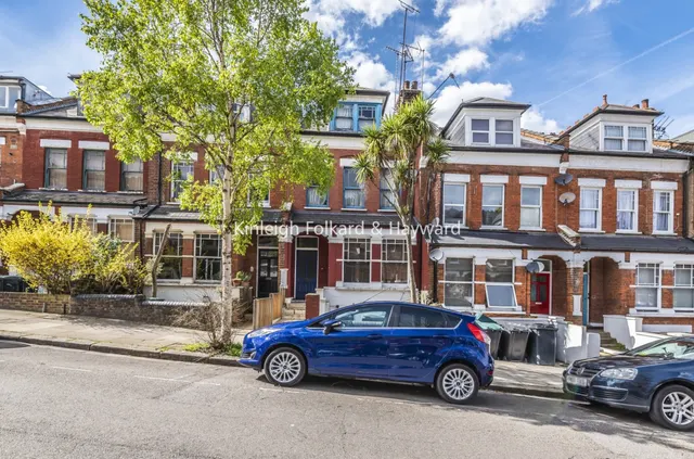 Hillfield Avenue, London, N8, photo 2