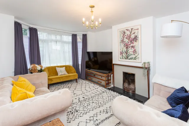 Photo 3 — Ridge Avenue, Harpenden, AL5
