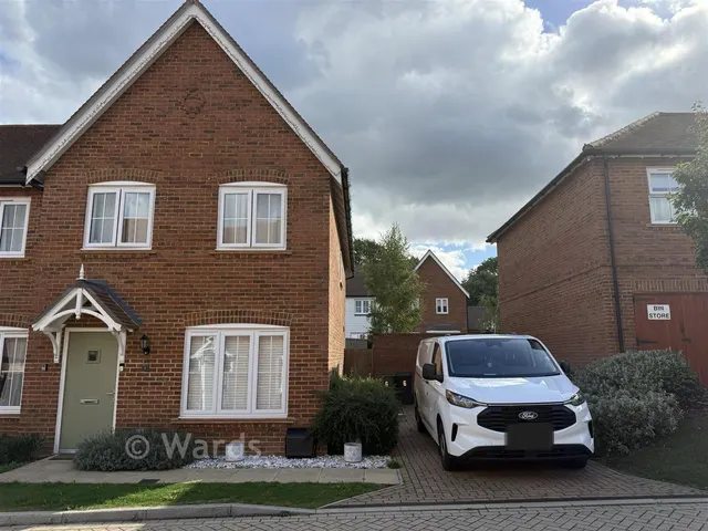 Quince Drive, Maidstone, ME16, photo 1