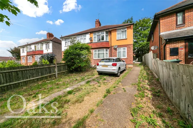 Whitehorse Lane, South Norwood, SE25, photo 1