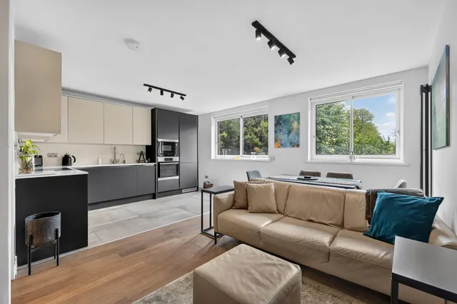 West Hill, London, SW15, photo 1