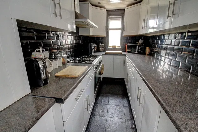 Newdigate Road, Bedworth, CV12, photo 3