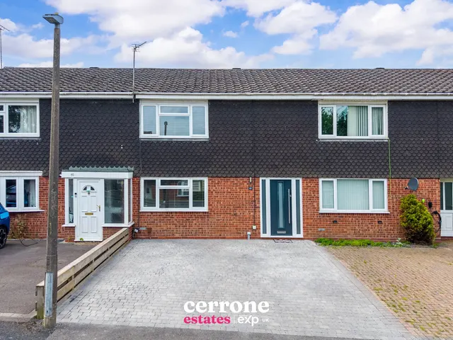 Lea Croft Road, Crabbs Cross, Redditch, B97 5LZ, photo 1