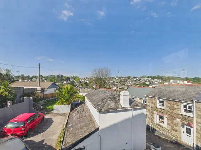 Photo 2 — Truro Lane, Penryn
