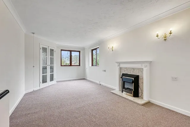 Ashley Road, Altrincham, WA14, photo 2