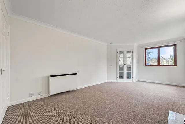 Ashley Road, Altrincham, WA14, photo 3