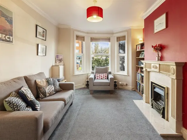 Photo 2 — Goring Road, Goring-By-Sea, Worthing