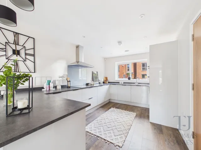 Firmin Way, Nottingham, NG11, photo 3