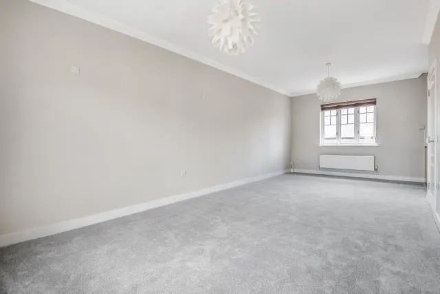 Quakers Court, Abingdon, OX14, photo 2