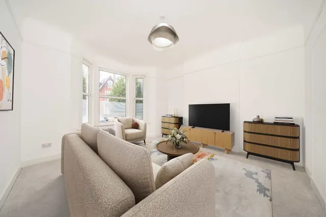 Buckleigh Road, SW16, photo 2