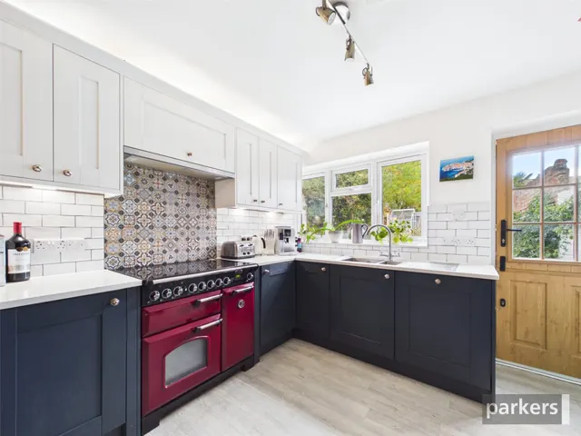 Station Road, Twyford, RG10, photo 3