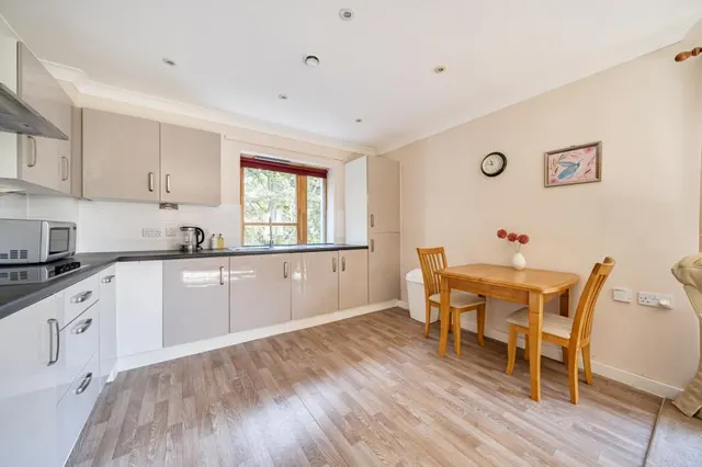 Buttercross Lane, Witney, OX28, photo 3