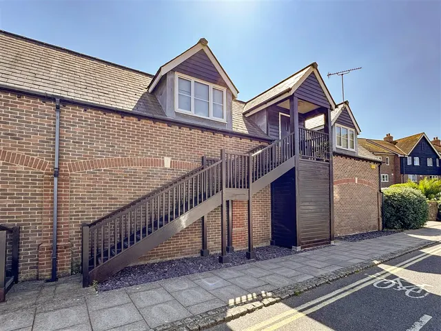 Mariners Quay, Littlehampton, photo 1