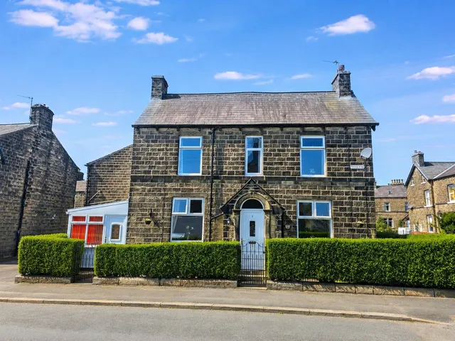 Tufton Street, Silsden, BD20 0PL, photo 1