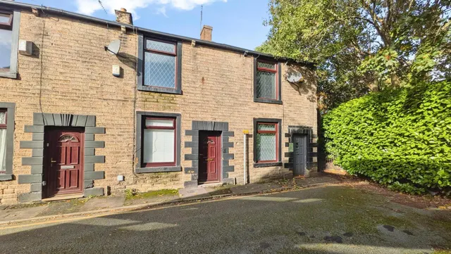 Booth Street, Lees, OL4, photo 1