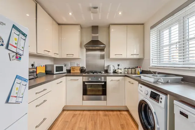 Edwin Jones Way, Lydney, photo 1