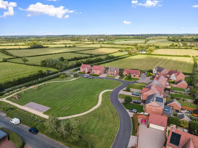 Photo 2 — Flyford Green, Flyford Flavell, Worcester, Worcestershire, WR7 4FB