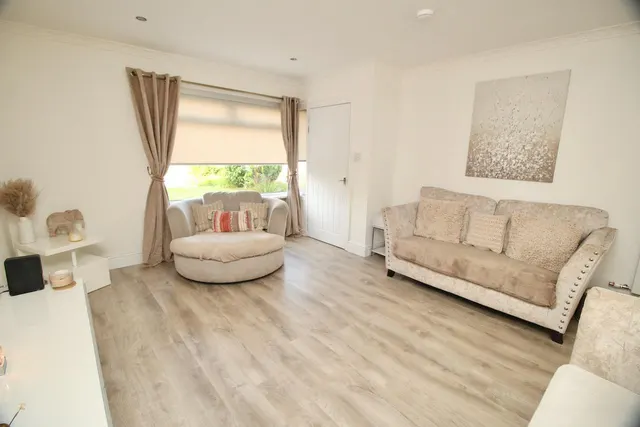 Photo 3 — Beauly Road, Baillieston, G69 7AX