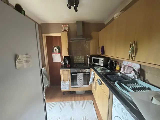 Commercial Street, Maesteg, CF34, photo 3