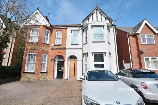 Hinton Road, Uxbridge, UB8, photo 1