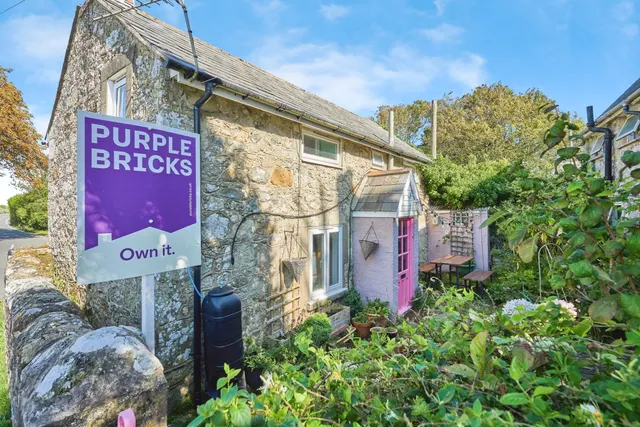 Godshill Road, Whitwell, PO38, photo 2