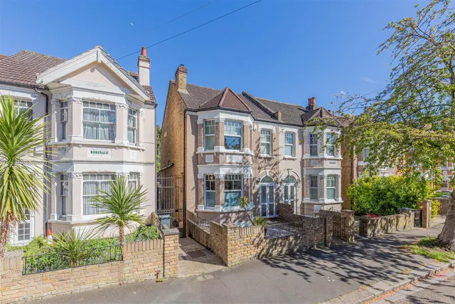 Witham Road, Isleworth, photo 1