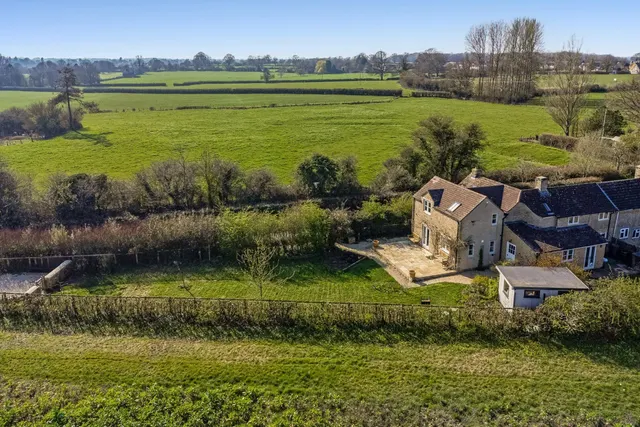 Minety Lane, Oaksey, SN16, photo 2