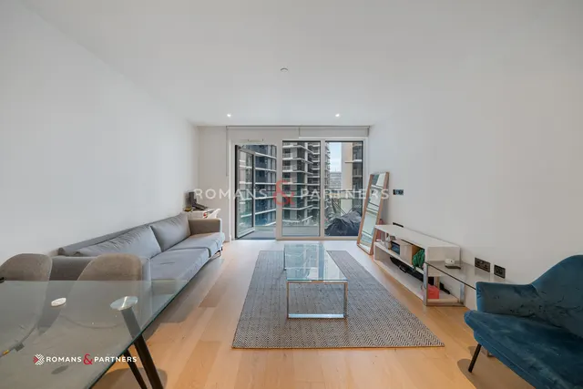 Lincoln Apartments, White City, W12, photo 3
