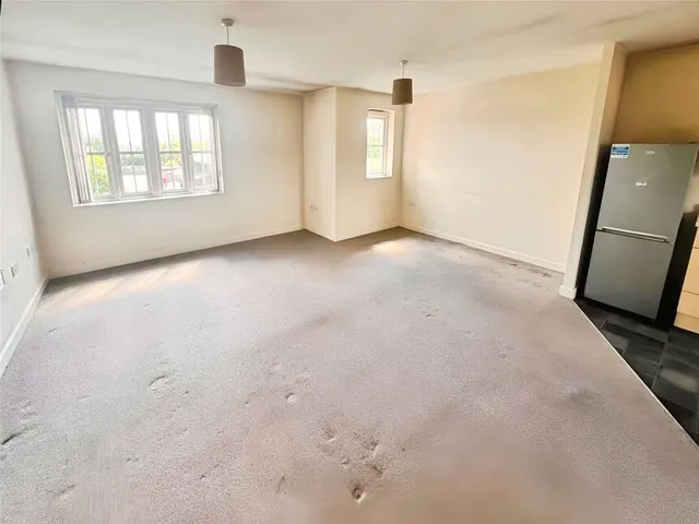Photo 3 — Hendeley Court, Burton-on-Trent, Staffordshire, DE14