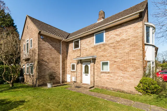 9 Linden Gardens, Ringwood, Ringwood, BH24 1HG, photo 1